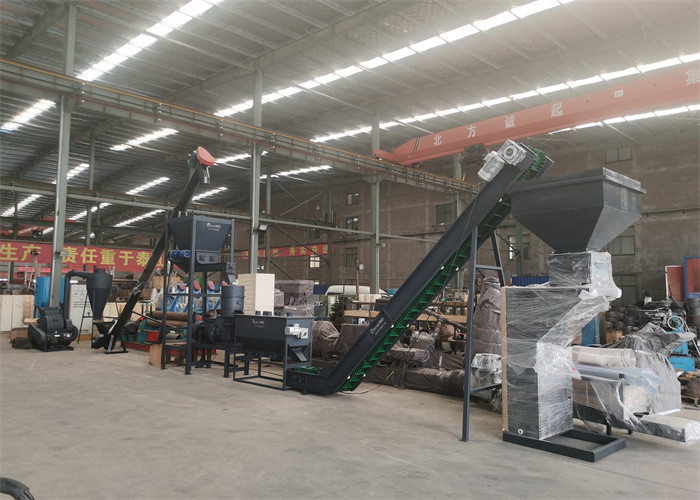 Máy nghiền viên gỗ sinh khối để làm gỗ tròn nhánh mùn cưa dây chuyền sản xuất viên gỗ