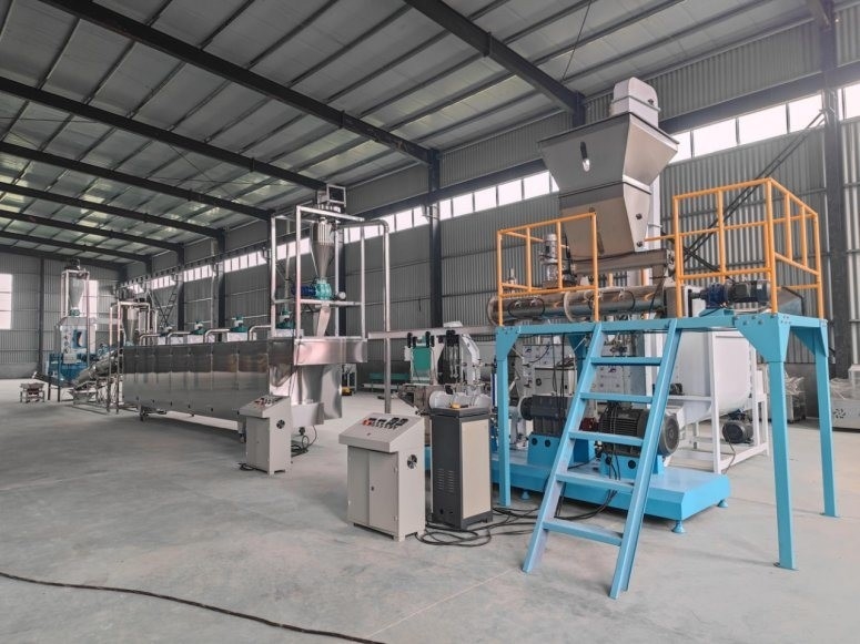 Dây chuyền sản xuất thức ăn viên thức ăn chăn nuôi 5,5kw Dây chuyền sản xuất thức ăn gia cầm cá nổi
