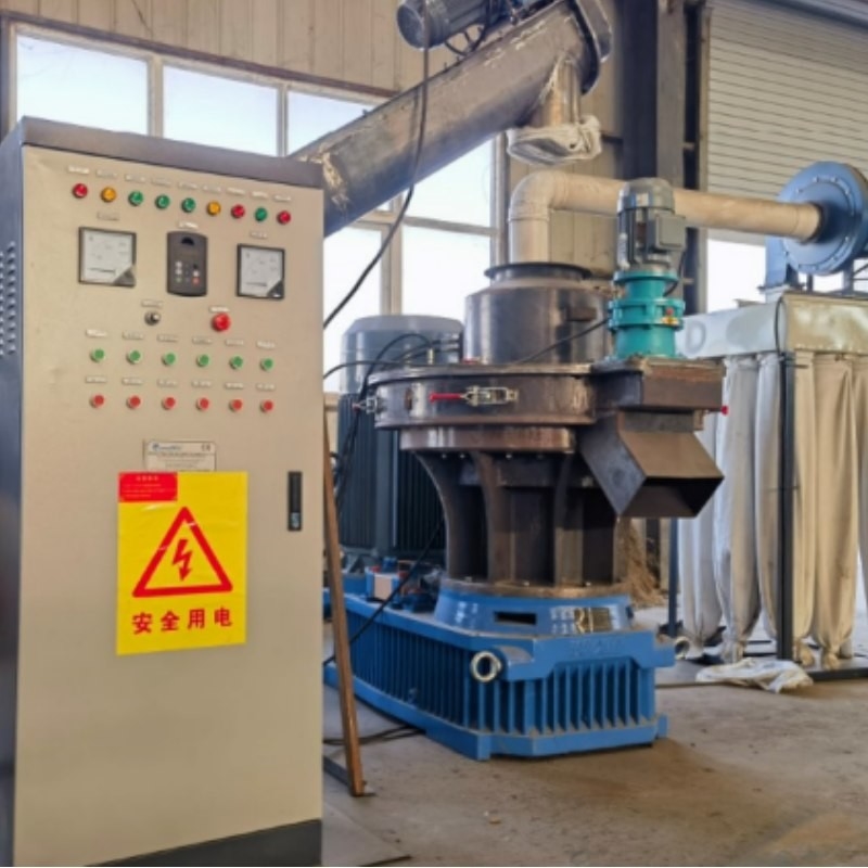 Máy nghiền viên gỗ tự động 1-4T / H Vòng nhiên liệu gỗ Máy ép viên thức ăn chăn nuôi