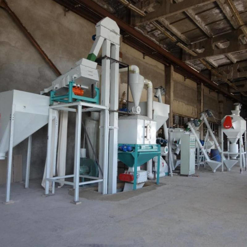 1000kg/H dây chuyền sản xuất hạt thức ăn nghiền nát trộn hạt làm mát bao bì 5in1