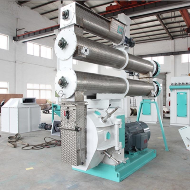 2-4 T / H Ring Die Feed Pellet Mill với máy điều hòa duy nhất