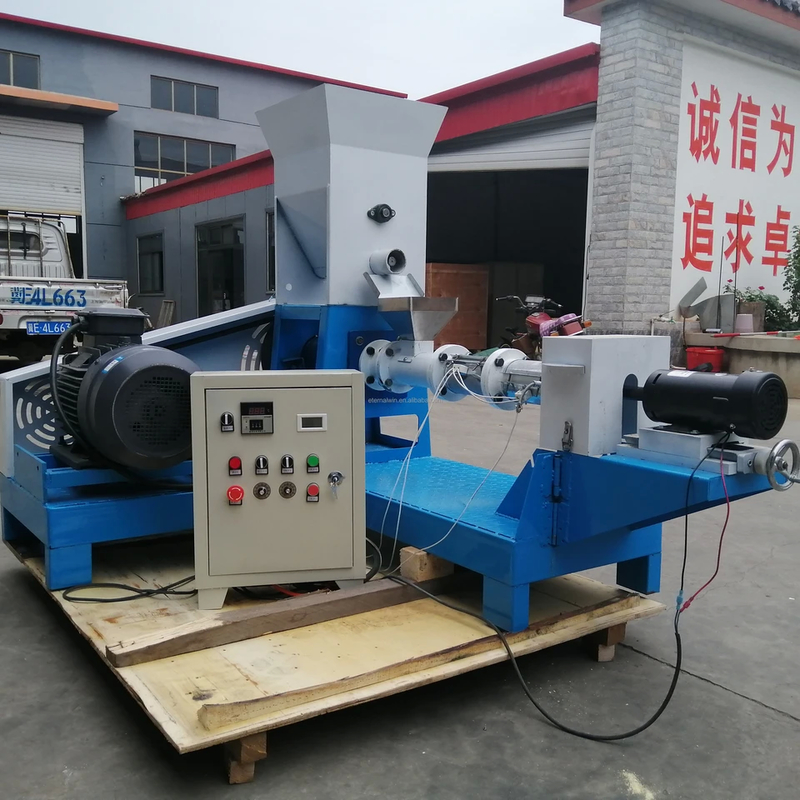 Khả năng đẩy thức ăn cá tùy chỉnh Điện tích tự động đơn / vít đôi 5,5-160 KW