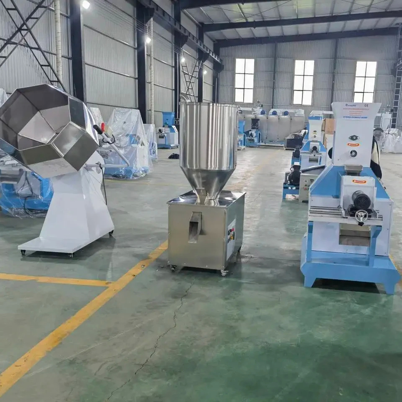 132kW Điện lực Điều khiển nhiệt độ kỹ thuật số Máy xả bánh cho chó 220V / 380V Điện áp 40-2000kg / h Capacity