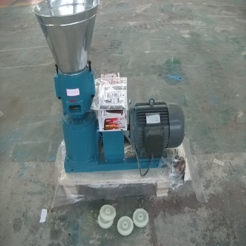 90-120kg/h Chế độ sản xuất thức ăn cho động vật Máy nén hạt thức ăn chi phí thấp