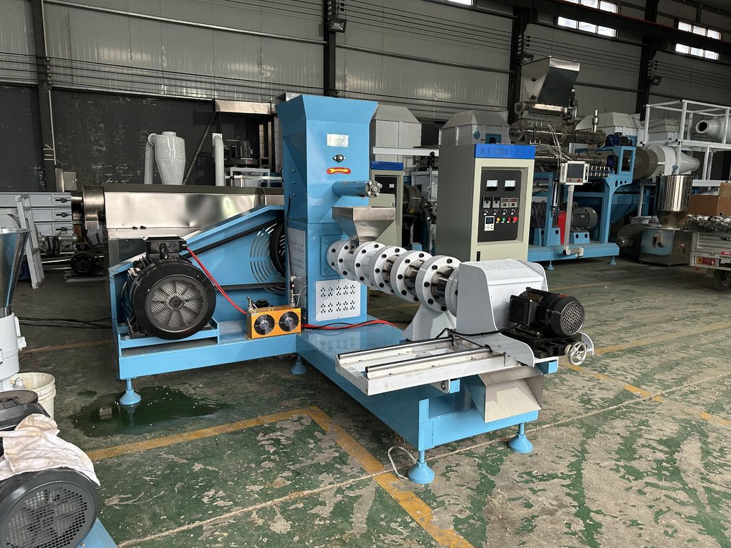 0.5-1Tons/h Capacity Animal Feed Pellet Production Line with Grass Meal Raw Materials and Engineer Guide Installation (Đường dây sản xuất hạt thức ăn chăn nuôi với nguyên liệu bột cỏ và hướng dẫn kỹ sư lắp đặt)