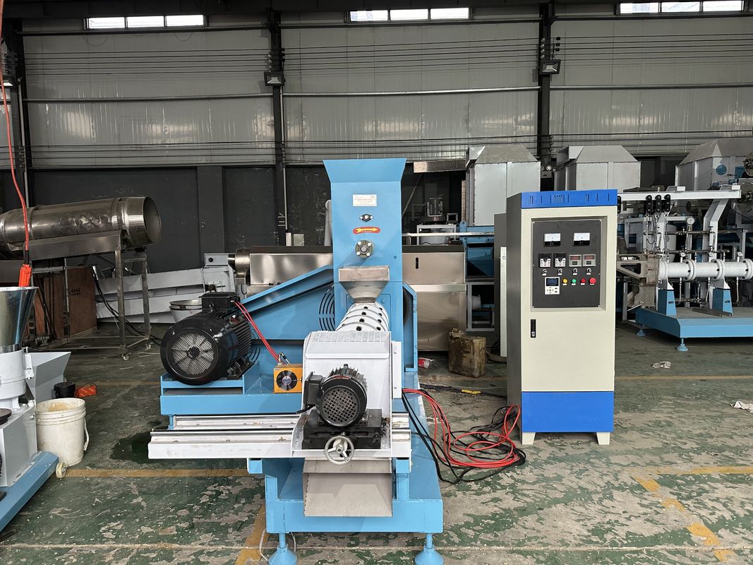 0.5-1Tons/h Capacity Animal Feed Pellet Production Line with Grass Meal Raw Materials and Engineer Guide Installation (Đường dây sản xuất hạt thức ăn chăn nuôi với nguyên liệu bột cỏ và hướng dẫn kỹ sư lắp đặt)